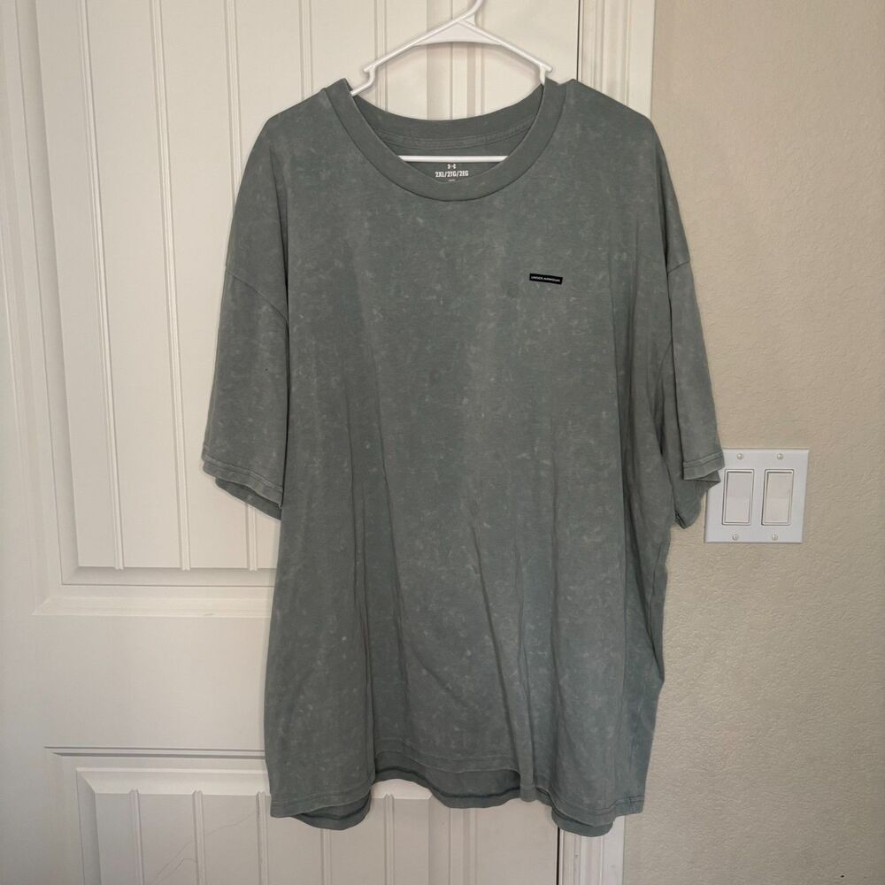 Under Armour gray tie dye heavy weight logo wash sze 2xl